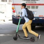 Pelea masiva en Rivera: Policía utilizó munición no letal para dispersar disturbios