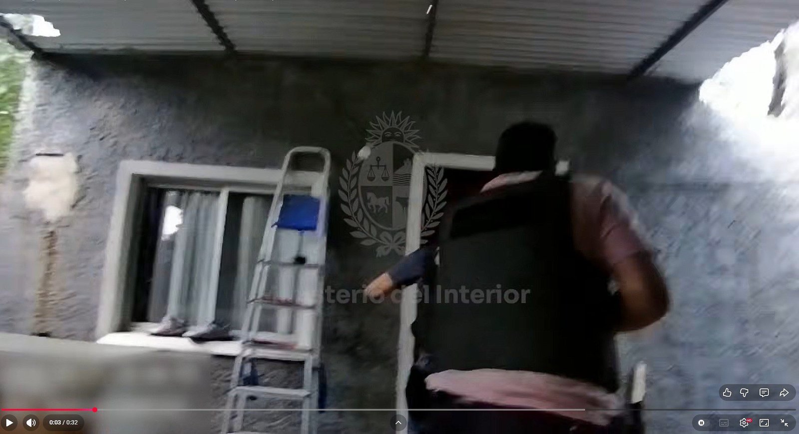 policia allanamiento